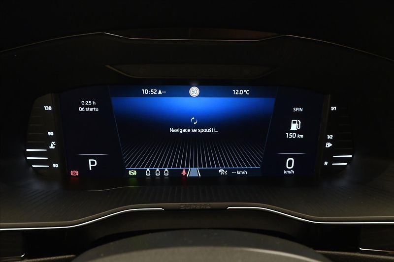 Škoda Superb 2,0 TDI 110 kW DSG Style Záruk - fotka 16 z 32