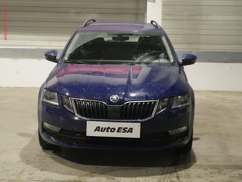 Škoda Octavia (2018) 1.6 TDi, 2.maj,ČR, Ambition - fotka 2 z 17