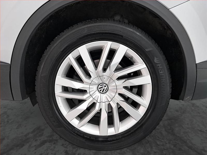 Volkswagen Touareg (2019) 3.0 TDI - fotka 15 z 21