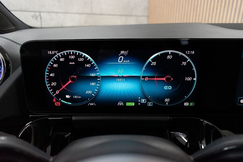 Mercedes-Benz EQA 250 EDITION 1*SoH 97%*TAŽNÉ*ČR - fotka 22 z 49