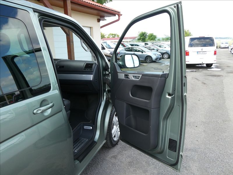 Volkswagen Multivan 2,0 TDi DSG 4x4,závěs,HIGHLINE - fotka 25 z 44