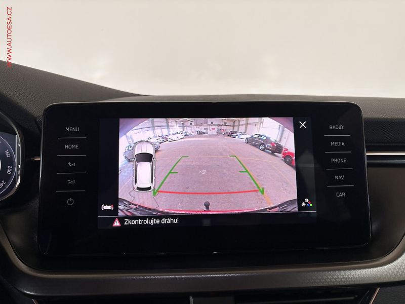Škoda Kamiq (2020) 1.0 TSi, Style, DSG, TZ, navi - fotka 14 z 16