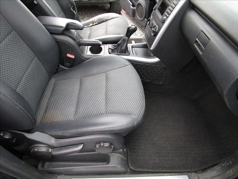 Mercedes-Benz Třídy A A160,  Klima - fotka 16 z 39