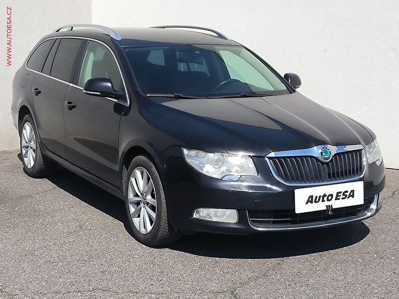 Škoda Superb (2011) 2.0TDi, Ambition, DSG, bixen - fotografie inzerátu