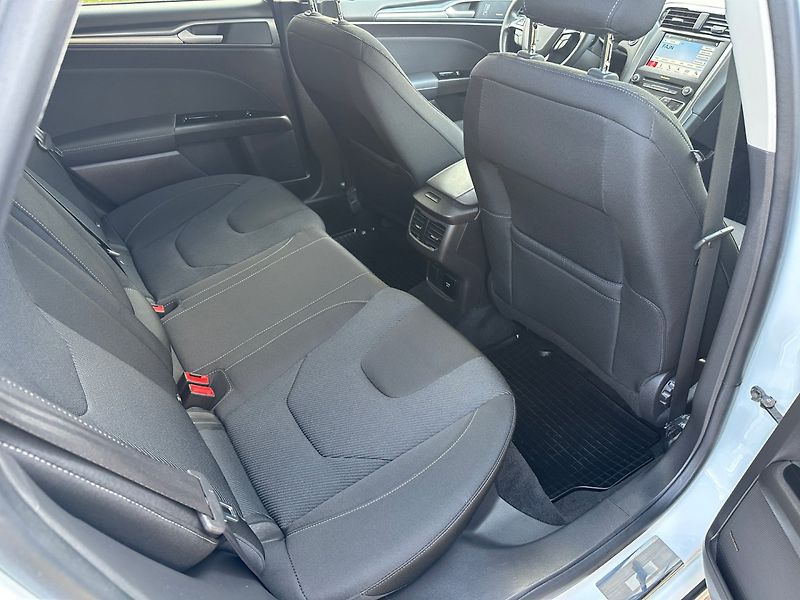 Ford Mondeo (2018) 1.5EcoBoost 121kw ST-Line - fotka 10 z 25