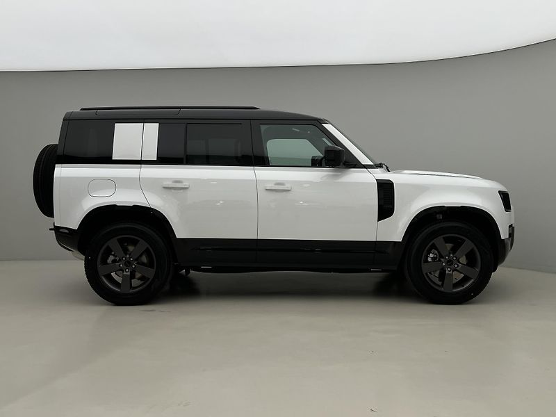 Land Rover Defender (2026) 110 D250 X-DYNAMIC SE AWD Aut - fotka 7 z 50