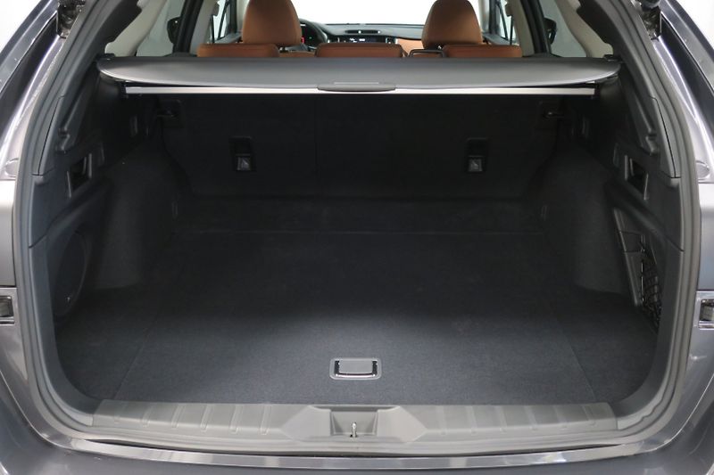 Subaru Outback (2025) 2.5i AWD TOURING - fotka 40 z 41