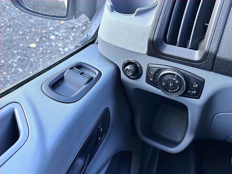 Ford Transit (2019) Trend 2.0 EcoBlue, L3H3, 13m3 - fotka 12 z 13