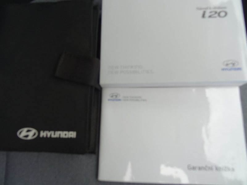 Hyundai i20 (2015) 1.2i,1majČR,s.kniha,klima - fotka 10 z 22