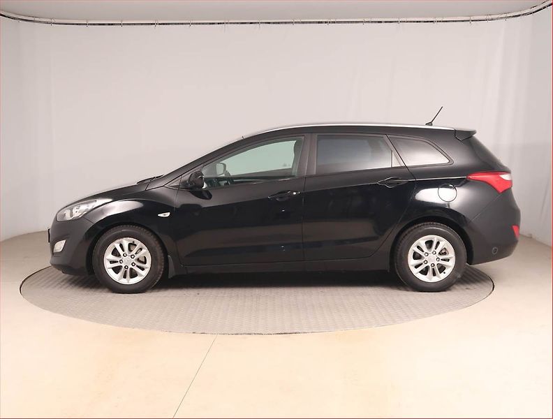 Hyundai i30 (2013) 1.6 MPI, LPG, Tempomat - fotka 3 z 15