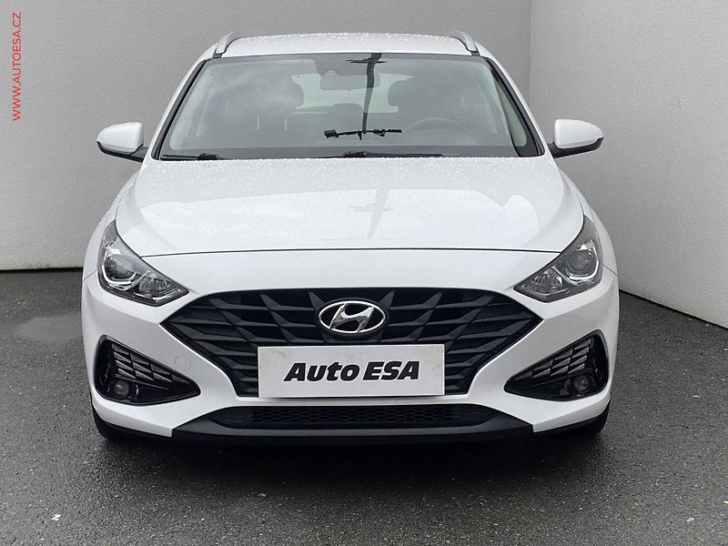 Hyundai i30 (2021) 1.5DPI, 1.maj,ČR, AC - fotka 2 z 16