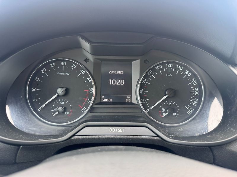 Škoda Octavia (2016) 1,6 81 KW ROZVODY 2. MAJITEL - fotka 25 z 50