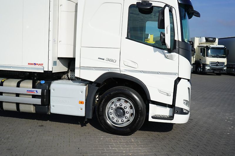 Volvo FM (2022) 380 / EURO 6 / CHŁODNIA + WIND - fotka 29 z 52