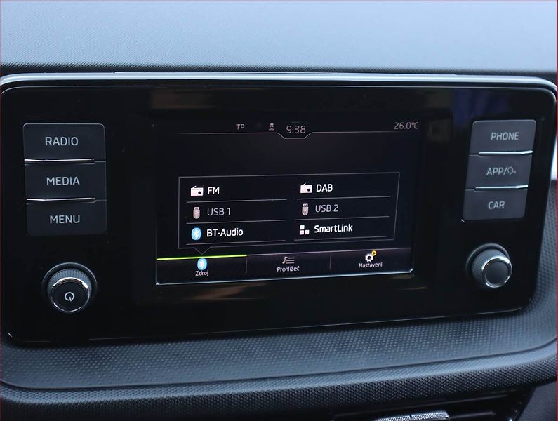 Škoda Fabia (2022) 1.0 TSI, Tempomat - fotka 16 z 20