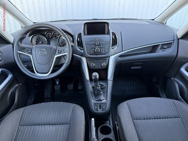 Opel Zafira (2016) 1.4 i, ČR, servis.kniha - fotka 8 z 18