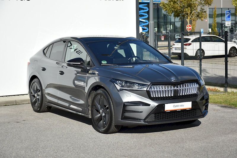 Škoda Enyaq (2023) RS 220kW 4x4 - fotka 6 z 35