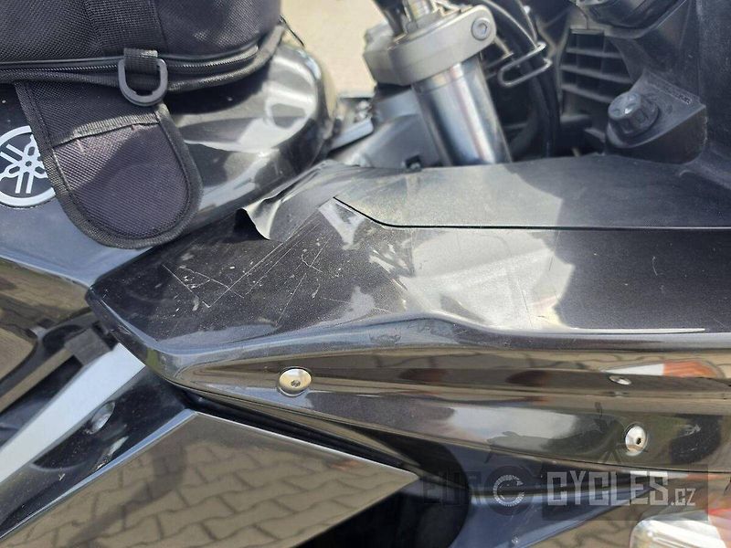 Yamaha FJR 1300 A (2009) - fotka 17 z 21