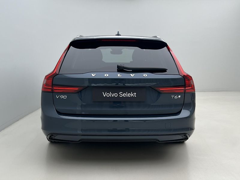 Volvo V90 T6 AWD DARK PLUS - fotka 11 z 45