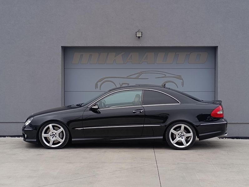 Mercedes-Benz CLK 500 5.5 V8 AMG 7G TRONIC TOP - fotka 10 z 35