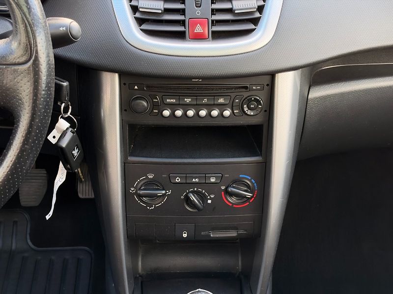 Peugeot 207 (2009) SW 1.6HDi 66kW - fotka 19 z 30