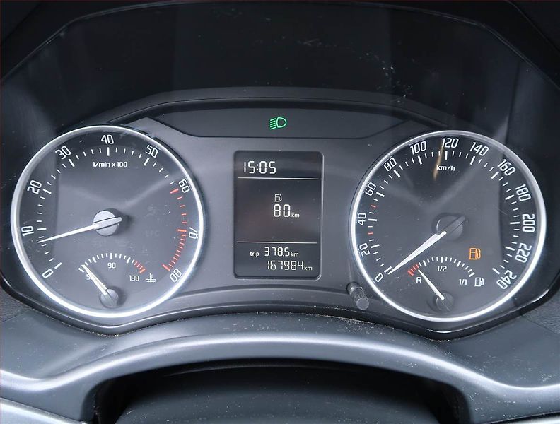Škoda Octavia (2011) 1.6, Serv.kniha - fotka 11 z 14