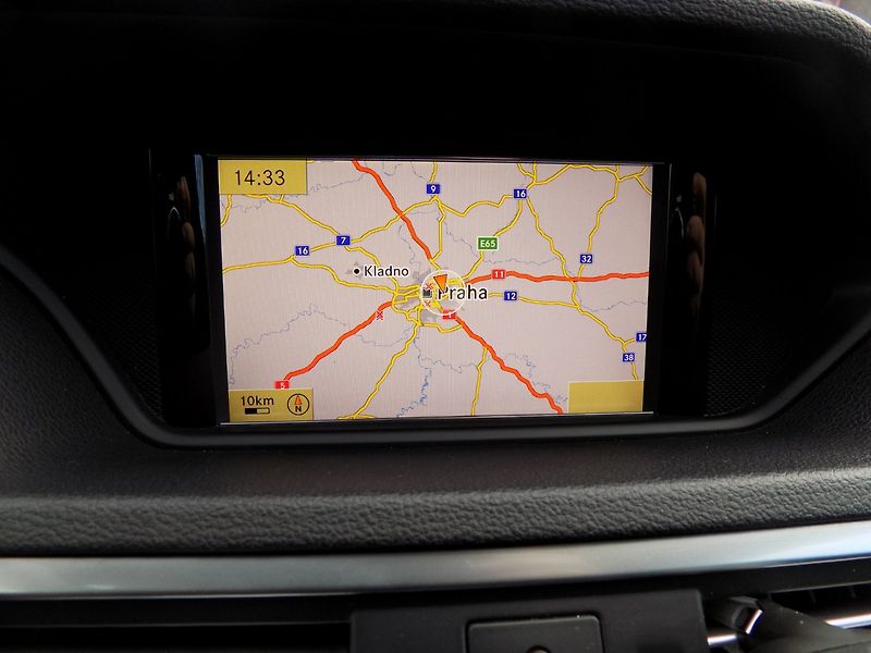 Mercedes-Benz Třídy E (2011) E 300CDI/bi-xenon/Avantgarde/ - fotka 31 z 36