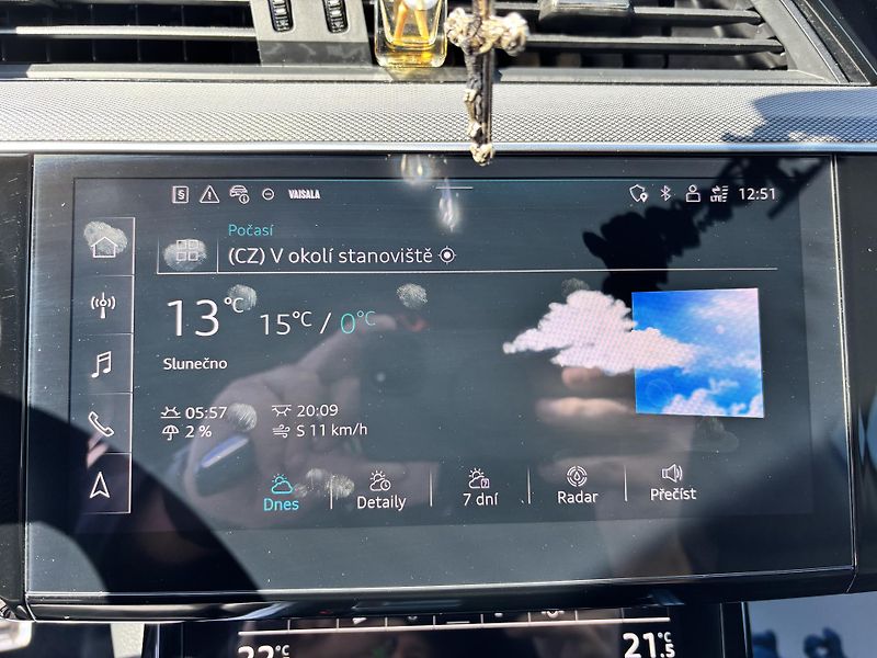 Audi Q8 e-tron (2023) S-Line 55 300kW 114kWh Matrix  - fotka 32 z 41