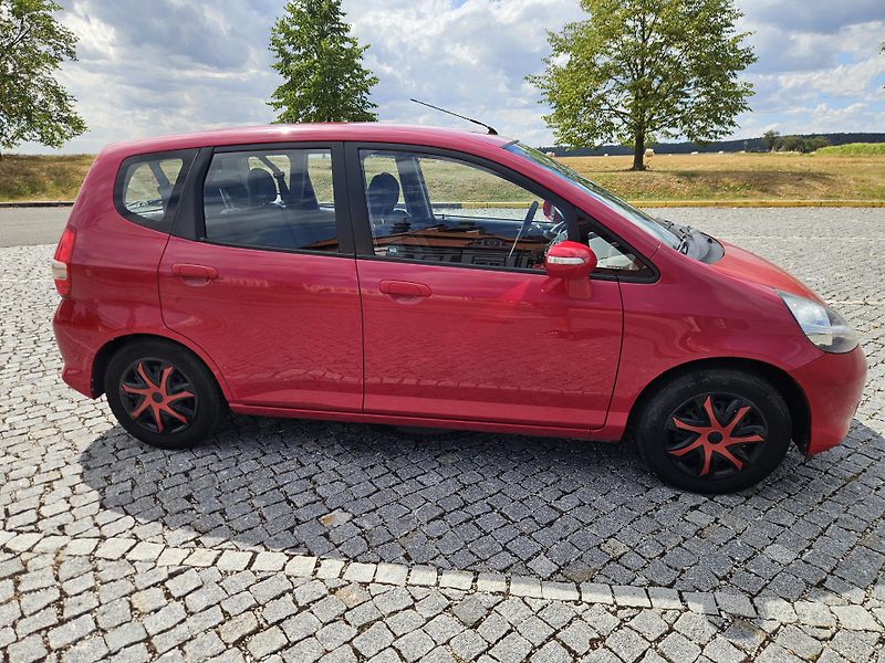 Honda Jazz (2008) 1.4 61kw, PĚKNÝ STAV  - fotka 5 z 23