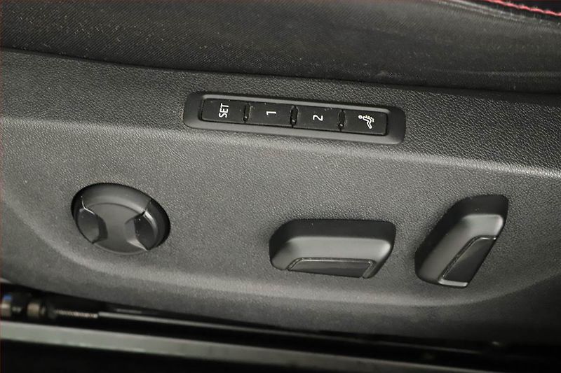 Škoda Octavia (2021) RS 2.0 TSI - fotka 15 z 19