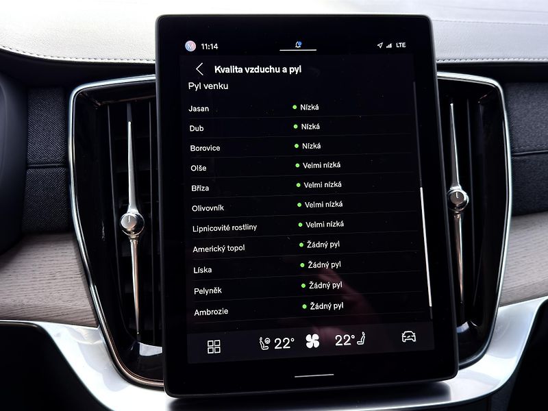 Volvo XC90 B5 AWD PLUS BRIGHT // 7M +kola - fotka 49 z 52