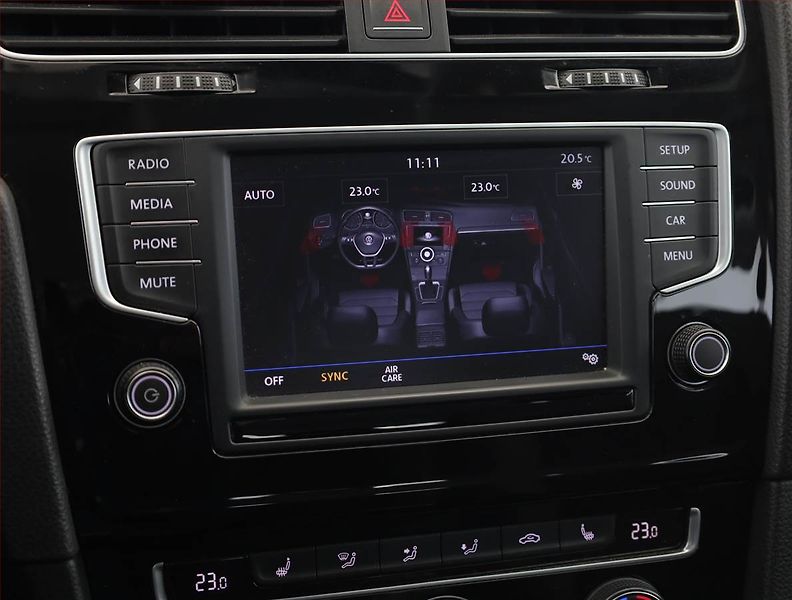 Volkswagen Golf (2016) Highline 1.6 TDI, Xenony - fotka 15 z 19