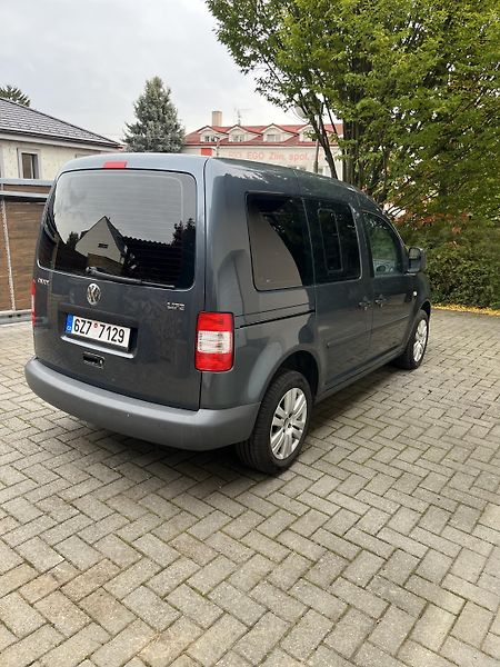 Volkswagen Caddy (2010) - fotka 3 z 20