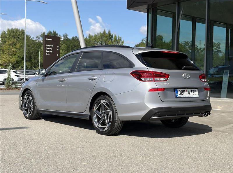Hyundai i30 1,5 T-GDI DCT  WG FL N-Line - fotka 2 z 23