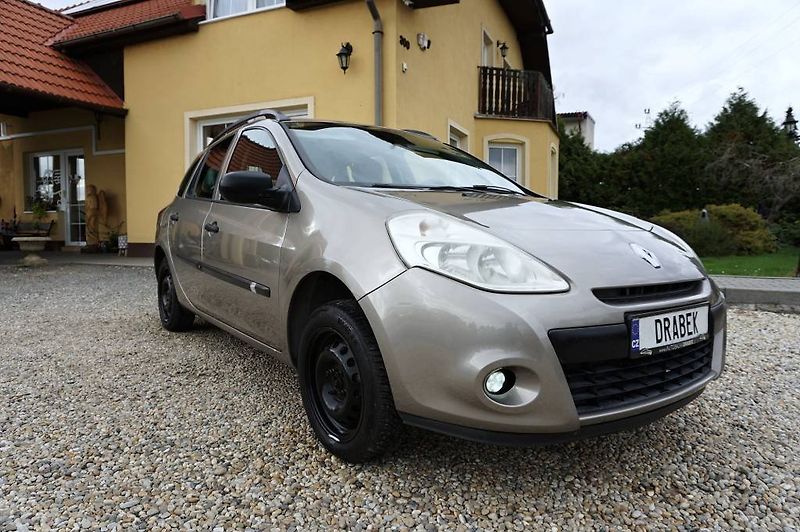 Renault Clio (2009) 1,2 16V 55 kW - fotka 1 z 33