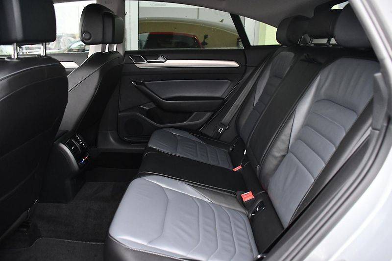 Volkswagen Arteon 2,0 BiTDI 4MOTION DSG ELEGANCE - fotka 19 z 40