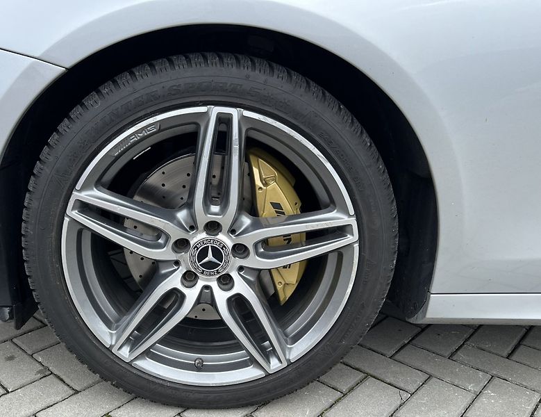 Mercedes-Benz Třídy E (2018) 2.0d AMG-line! Navi! Tažné! - fotka 42 z 42