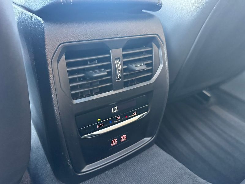 BMW Řada 3 M340i xDrive Touring El. Tažné - fotka 16 z 19