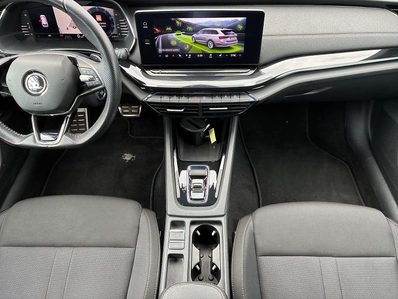 Škoda Octavia (2023) SPORTLINE 2.0TDI 110kW DSG 4x4 - fotka 10 z 11