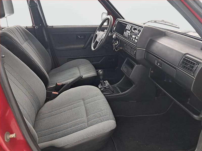 Volkswagen Golf (1990) CL 1.6 - fotka 9 z 14