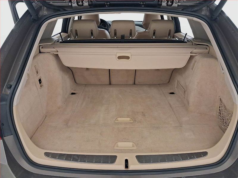BMW Řada 3 (2014) 318 d, Automat, Navi, Tempomat - fotka 14 z 22