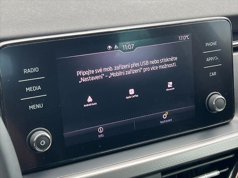 Škoda Kamiq 1,0 TSi 81kW STYLE PLUS - fotka 23 z 25