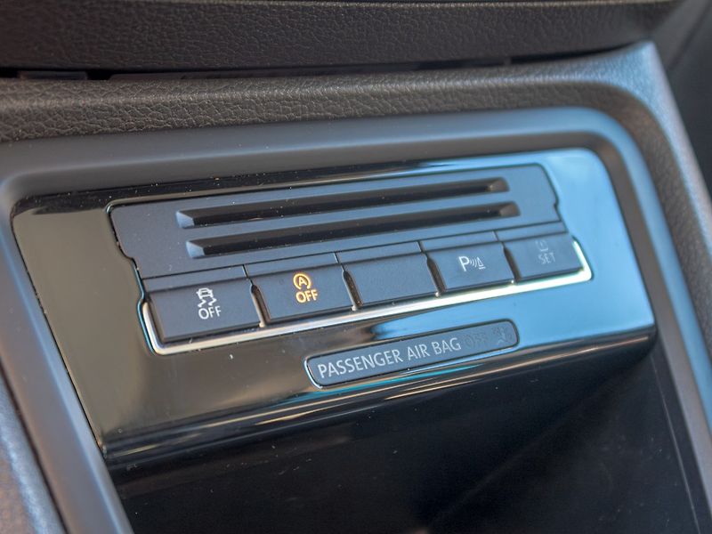 Seat Alhambra (2012) 2.0TDI 103KW 7sed–ROZVODY/PANO - fotka 25 z 59