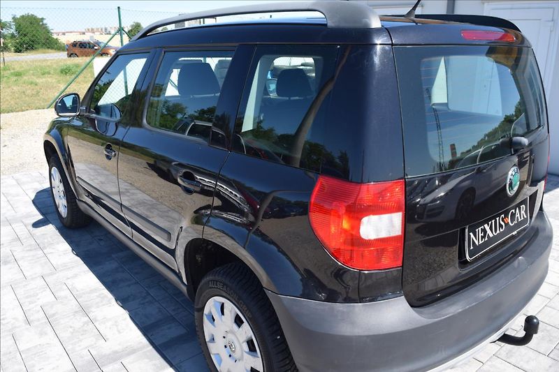 Škoda Yeti 1,2 TSI 77KW NÍZKÉ KM TAŽNÉ - fotka 7 z 47