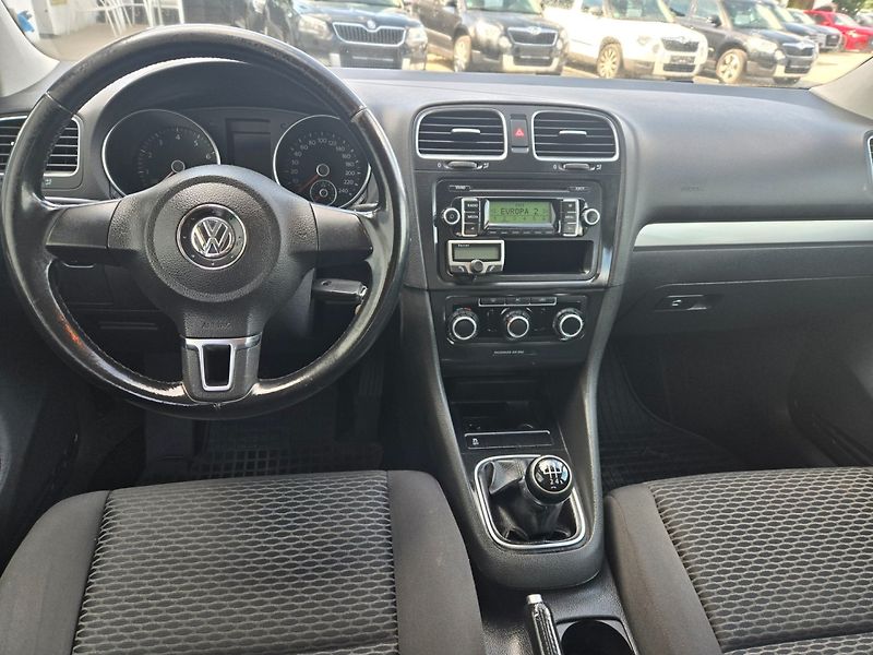 Volkswagen Golf Variant (2010) 1.2 TSI - fotka 13 z 18