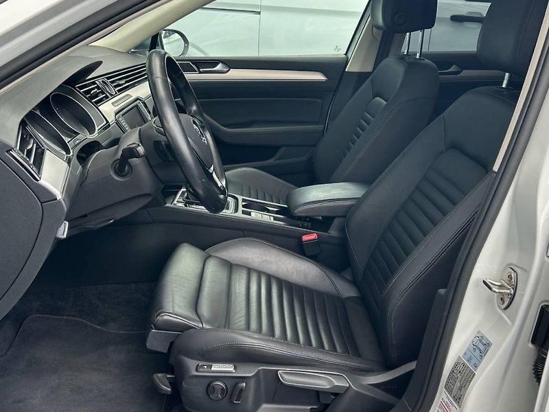Volkswagen Passat (2015) Variant 2.0 TDI 6DSG 4MOTION A - fotka 8 z 34