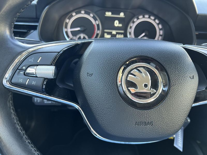 Škoda Kamiq Ambition 1.0TSi 70kw KAMERA  - fotka 15 z 42