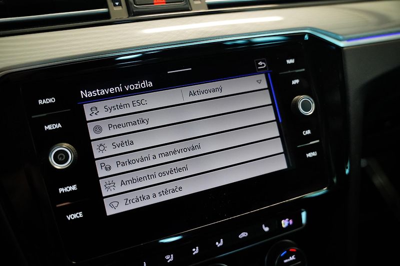 Volkswagen Passat - fotka 20 z 29