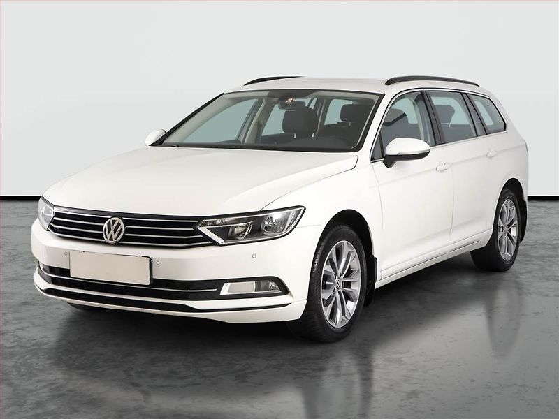 Volkswagen Passat (2017) Comfortline 1.8 TSI, ČR,1.maj - fotka 2 z 21