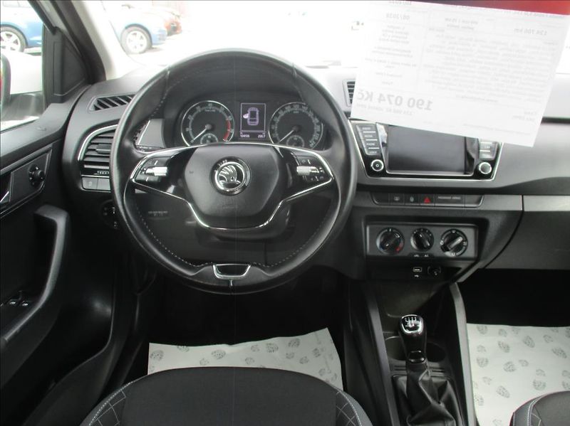 Škoda Fabia 1,0 TSI, servis,DPH,1.maj,CZ, - fotka 16 z 43