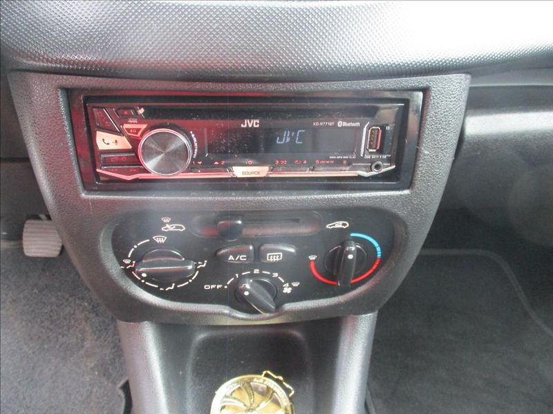 Peugeot 206 1,4 i+, klima, serv. kniha, - fotka 13 z 24